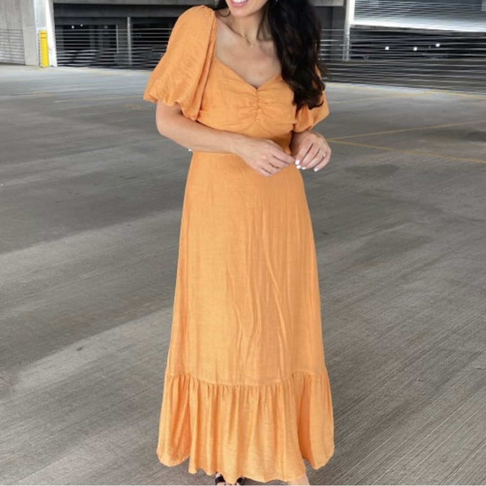 Slightly Puff Sleeves with  Tie in Back